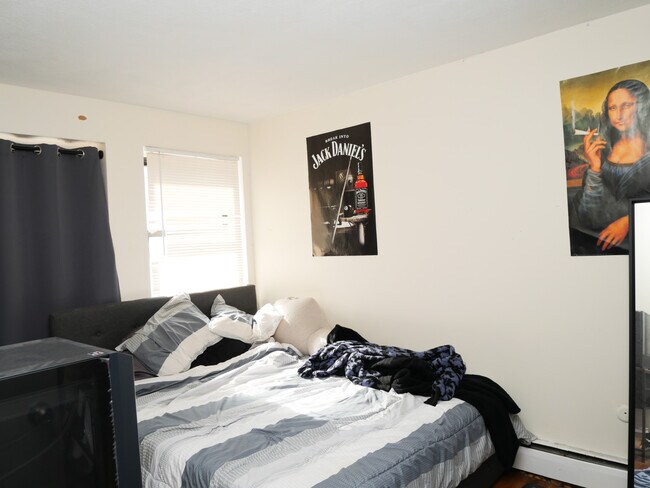Photo - 1027 Commonwealth Ave