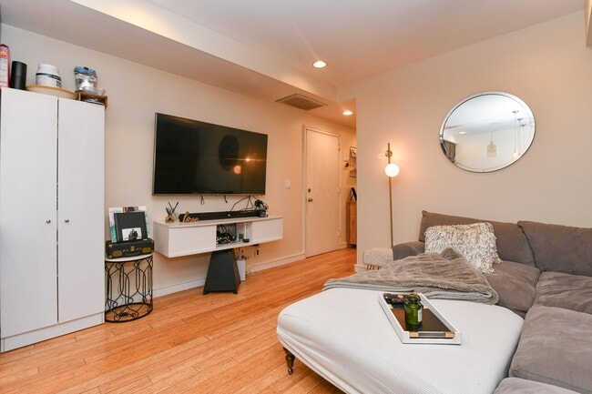 Photo - 812 Washington St Unit 1