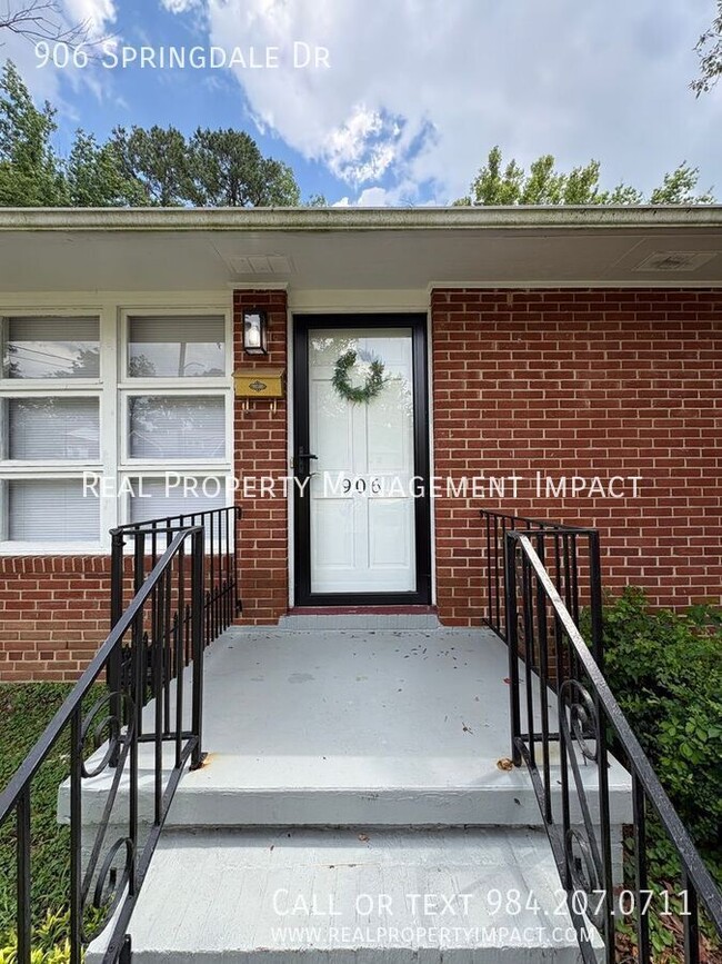 906 Springdale Dr