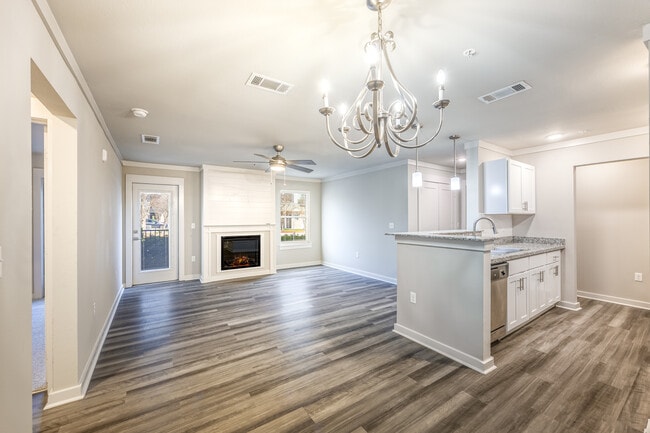 Eagles Landing Luxury Apartment Homes