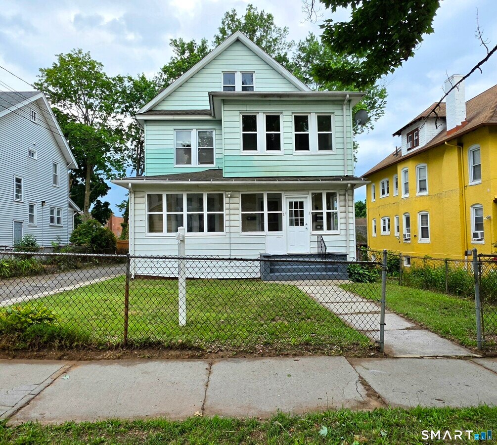 Photo - 23 Sharon St Unit 2