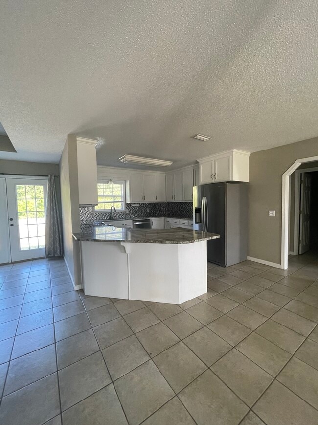 Photo - 206 Legacy Dr