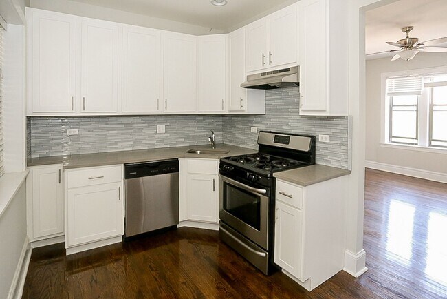 Photo - 2215 W Foster Ave Unit 3A