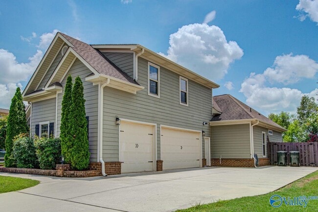 Photo - 115 Aedre Wy