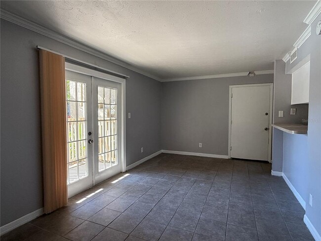 Photo - 425 Wymore Rd Unit 103