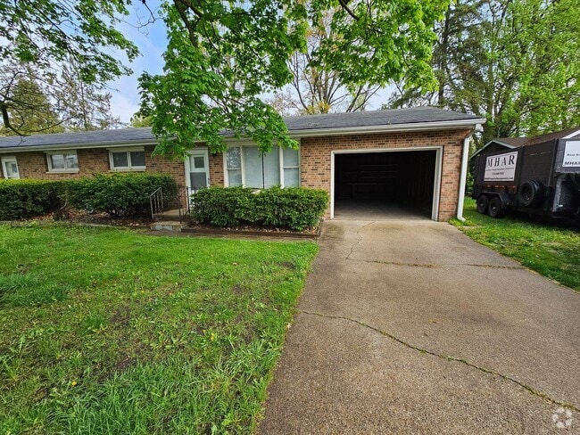 Building Photo - 1716 E Bristol St Unit B Rental
