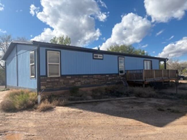 Building Photo - Blue home Unit Blue Home