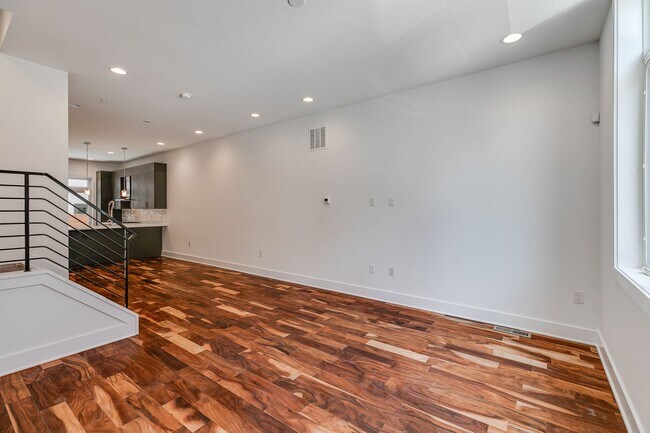 Photo - 322 Potts St