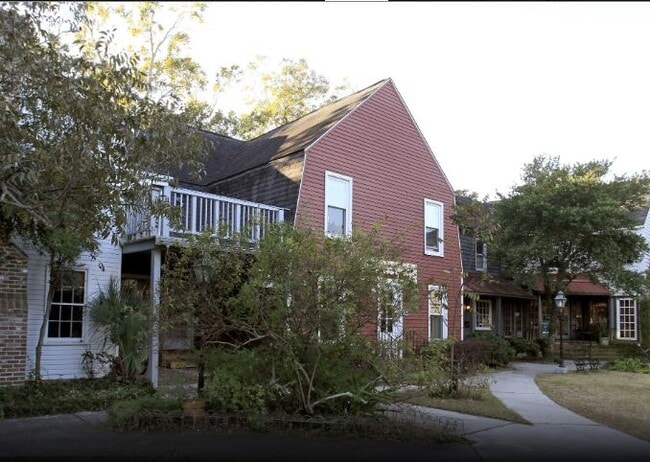 Building Photo - 217 Lucas St Unit Common D-3