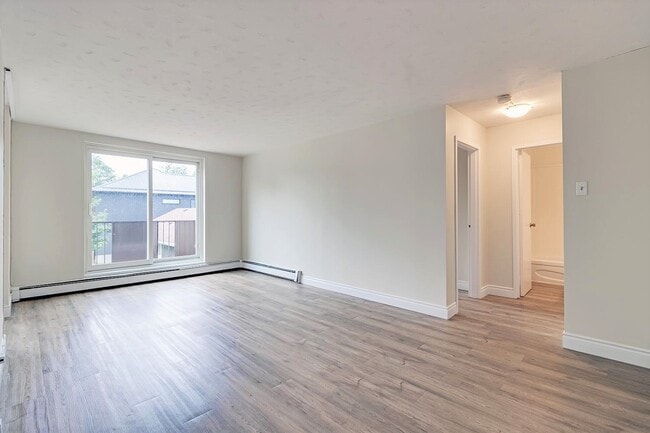 Photo - Bruce Manor Apartments