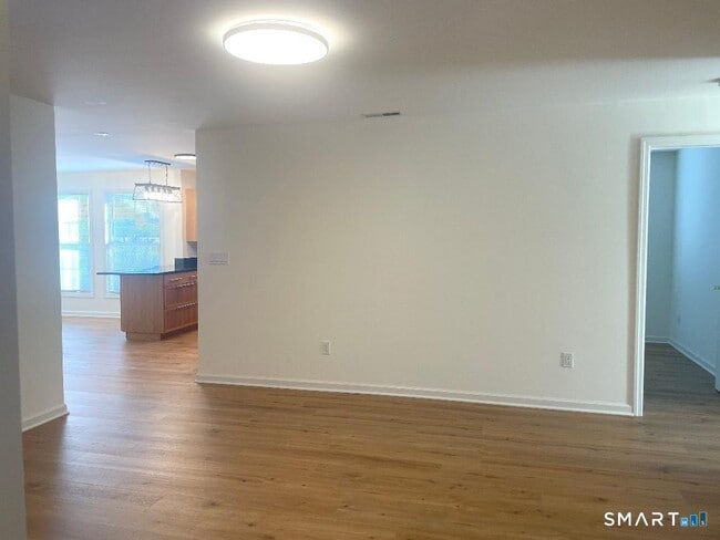 Photo - 350 Access Rd