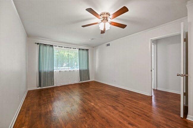 Photo - 4413 W 43rd St