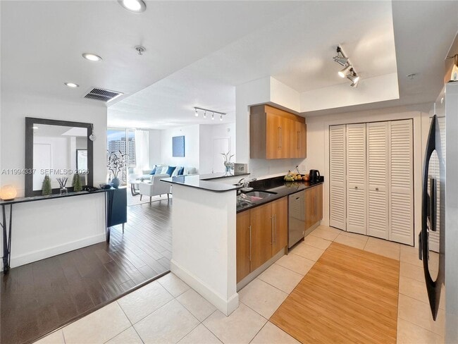 Photo - 335 S Biscayne Blvd Unit 2905