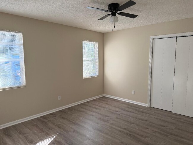 Photo - 1548 Hamilton Dr Unit 101