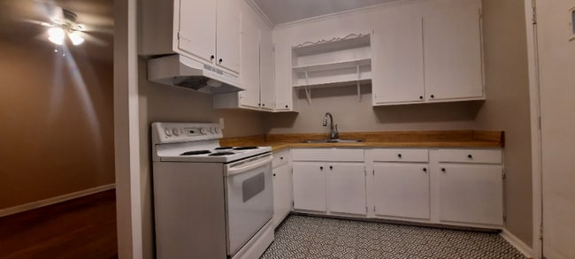 Photo - 1614 Elizabeth Rd