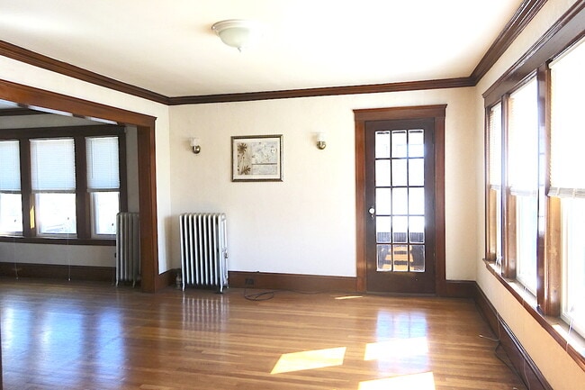 Photo - 115 Playstead Rd Unit 2