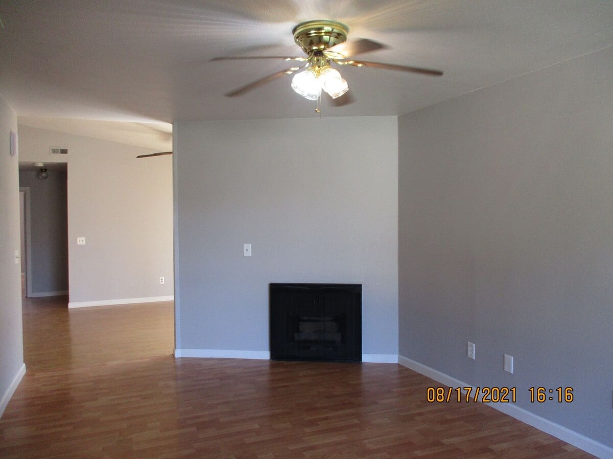 Photo - 2718-2716 GRIZZLY HOLLOW WAY Unit 2718