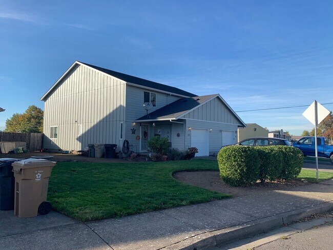 Photo - 858s9 Unit 858