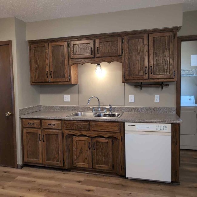 Photo - 242 Hilltop Dr