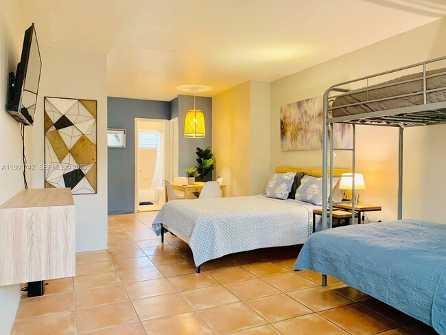 Photo - 825 Euclid Ave Unit 3