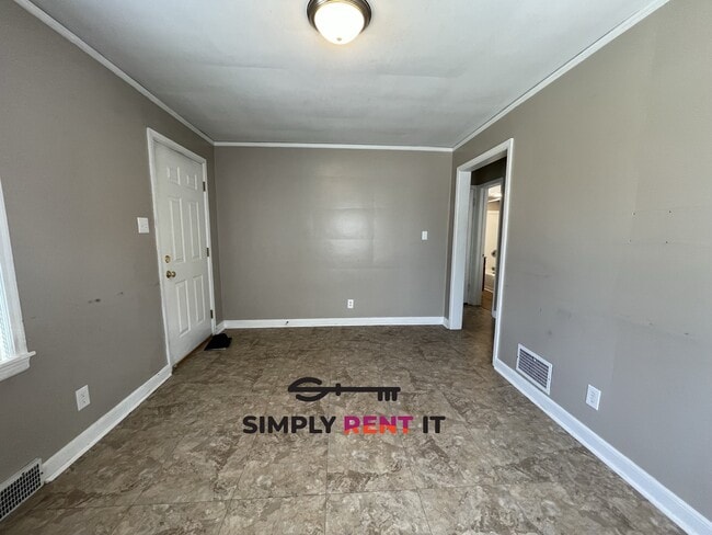 Photo - 2 Bedroom Near Campus Available Now!