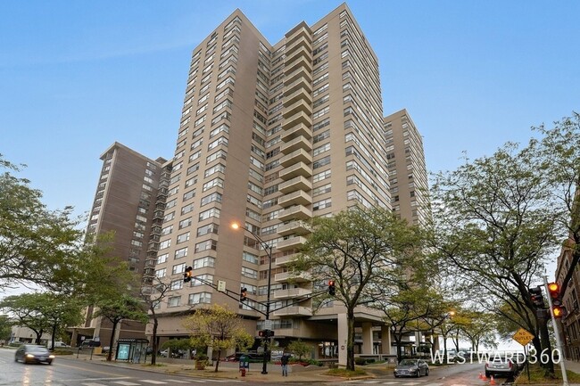 Edgewater Apartment with Stunning Lake & C... - Edgewater Apartment with Stunning Lake & C... Unidad 15V