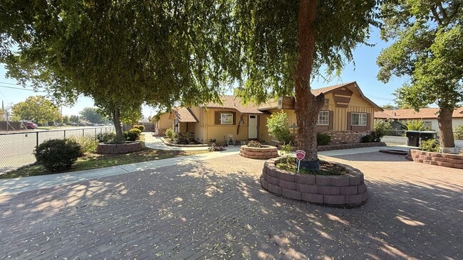 Photo - Must-See!!!  5-Bedroom Family Home with Large Yard & Prime Location in Visalia