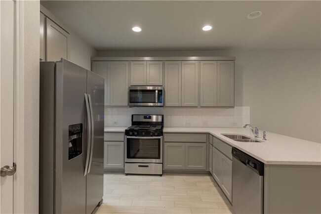 Photo - 2020 Pecan Island Dr