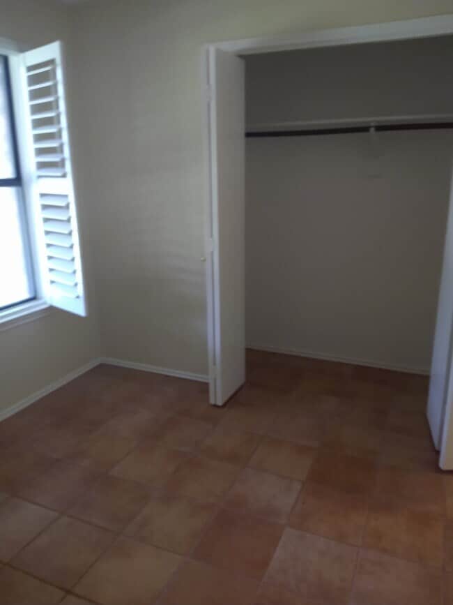 Photo - 1636 Kingspoint Dr