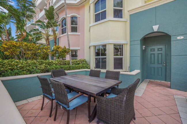 Photo - 2051 SE 3rd St