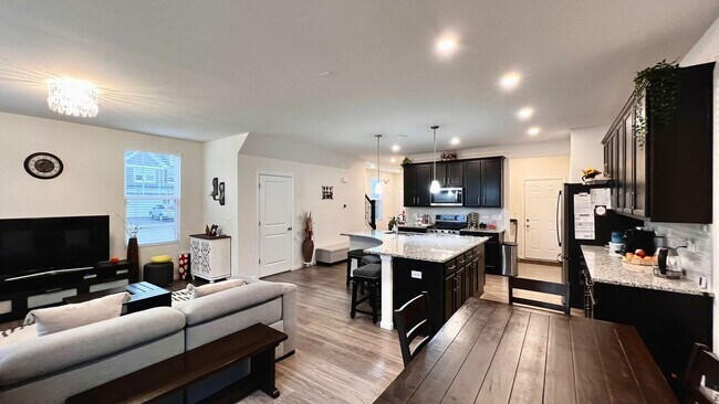 Photo - 538 Watercress Dr