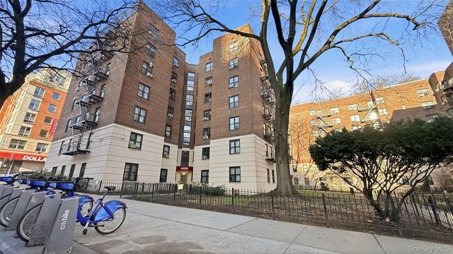 Photo - 4489 Broadway Unit 2D