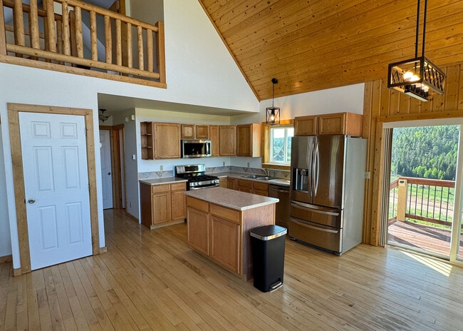 Photo - 61 Muskrat Lake Vw