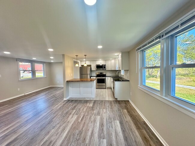 Photo - 76 Yankee Folly Rd