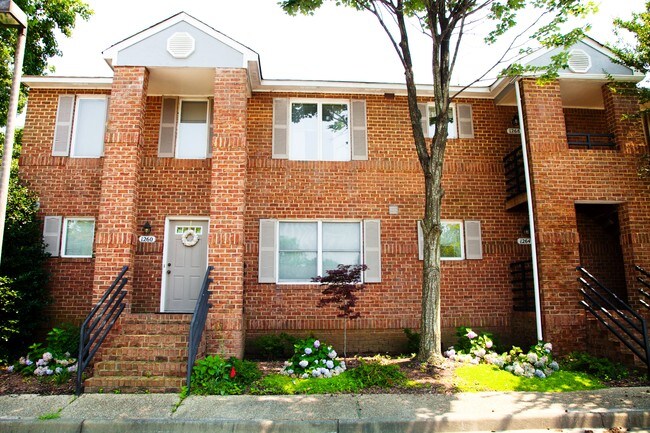 Grand Cypress Apartments For Rent in Virginia Beach, VA