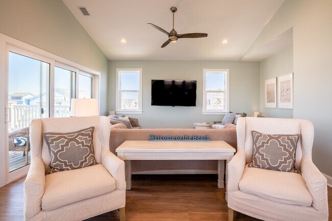 Photo - PERFECT BEACH GETAWAY - AVAILABLE JAN-May ...