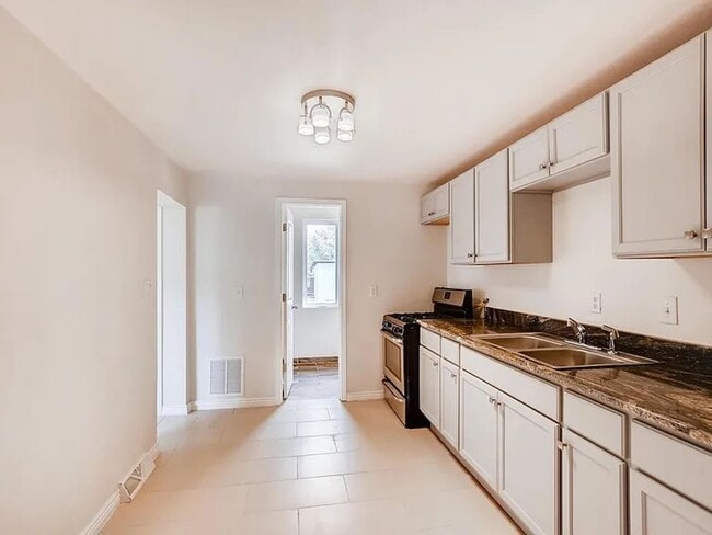 Photo - 3401 W Walsh Pl