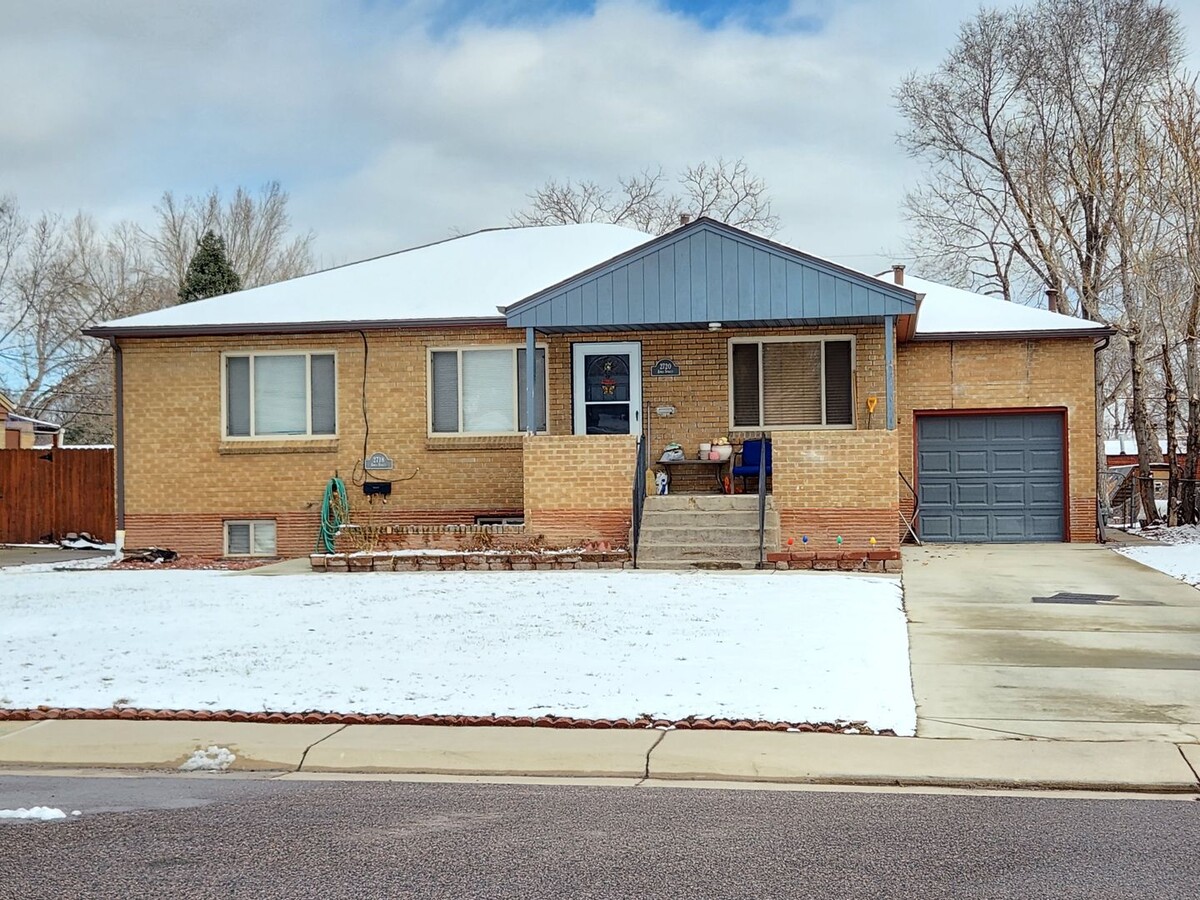 Lower level 2 bed/1 bath home with shared ... - Lower level 2 bed/1 bath home with shared ...