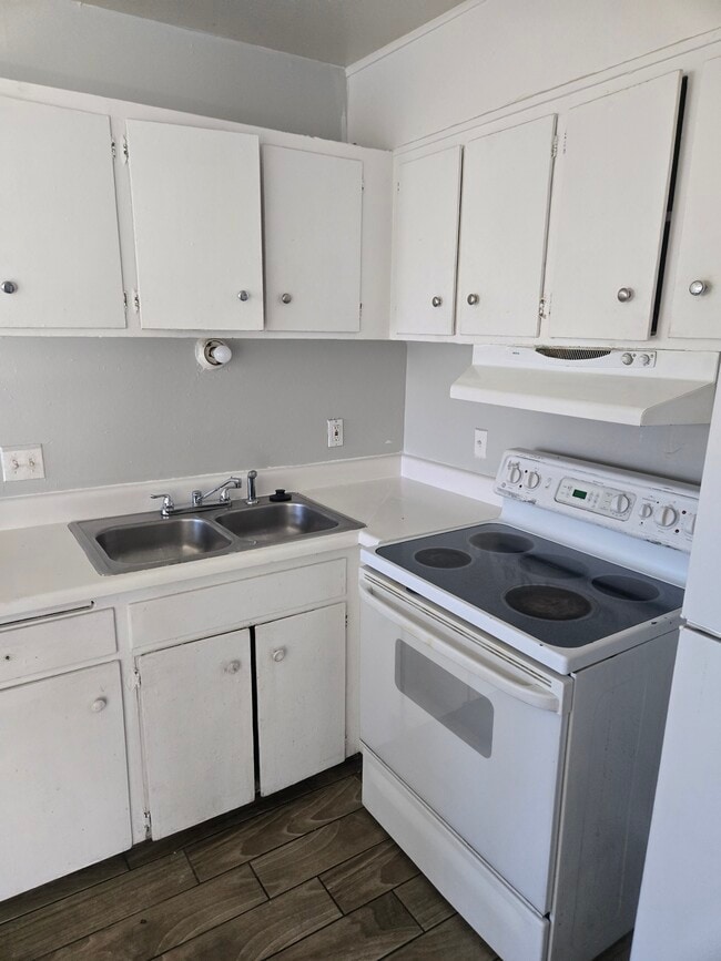 485 North Cir Unit 2