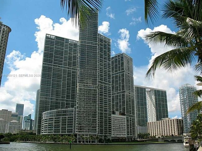 Photo - 485 Brickell Ave Unidad 2206