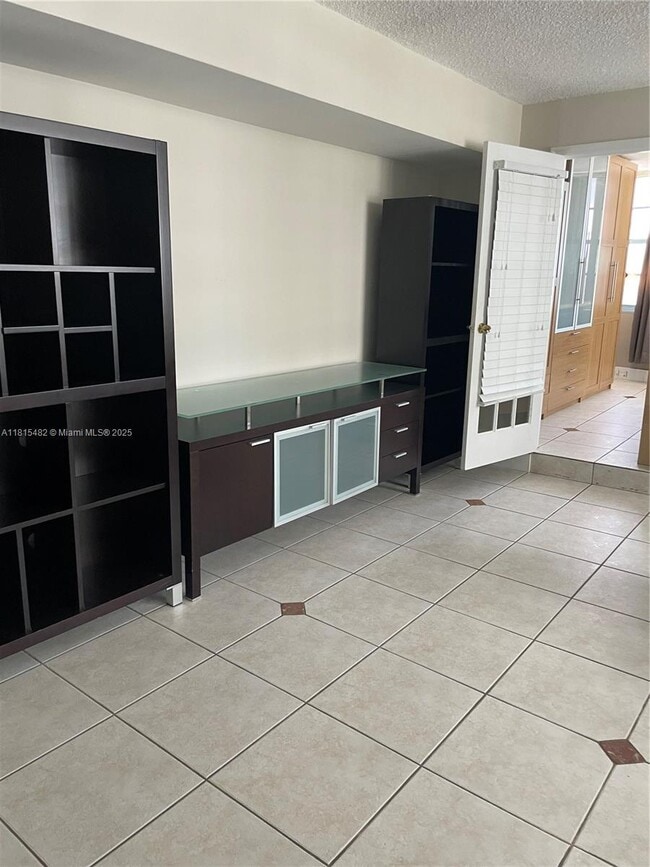 Photo - 801 Brickell Bay Dr Unit 767
