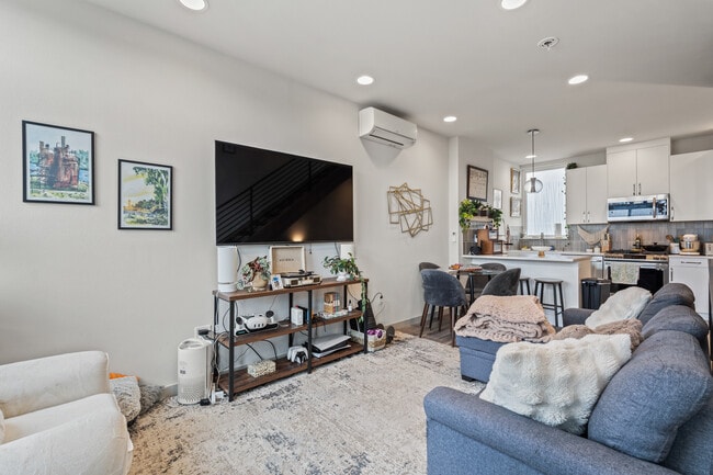 Photo - 2045 NW 60th St