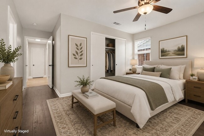 Photo - 13216 Meandering Way