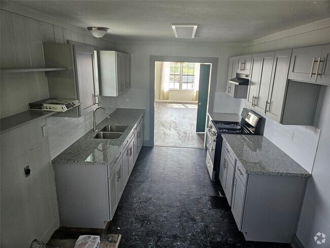 Building Photo - 208 W 2nd St Unit 1 Rental