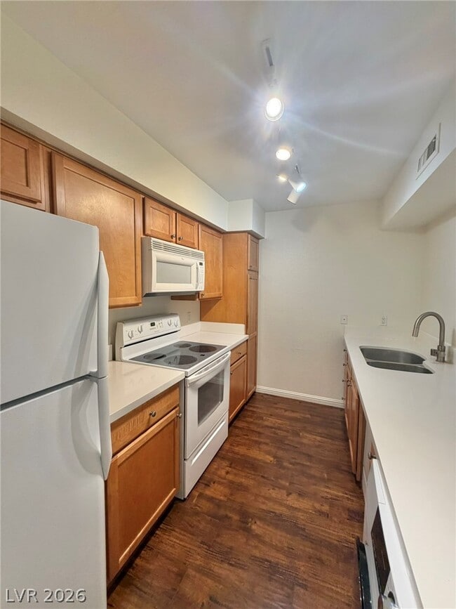 Photo - 650 Oakmont Ave Unit 2113