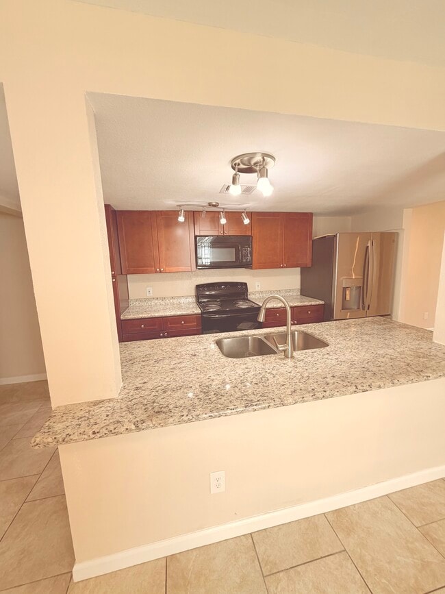 Photo - 12328 Ormandy St