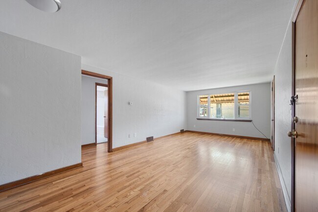 1437 Lincoln Way Unidad D