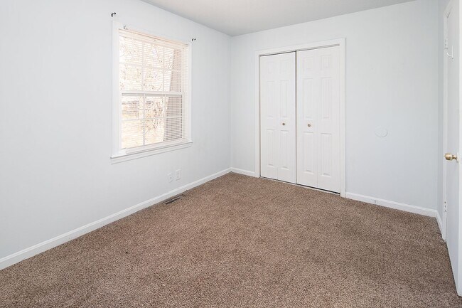 Photo - Windsong Apartments