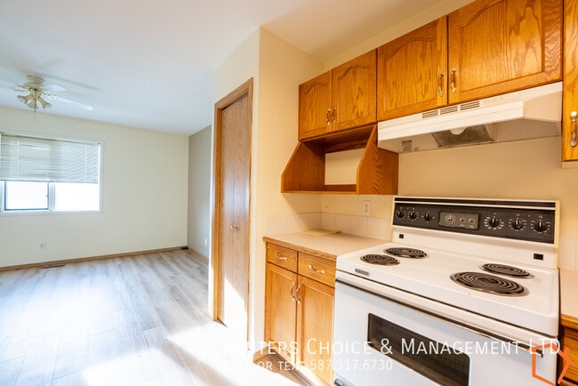 Photo - Easy Walk to Downtown Amenities, Assigned Parking, Spacious Townhouse