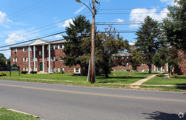 Building Photo - Bucks Crossing Rental